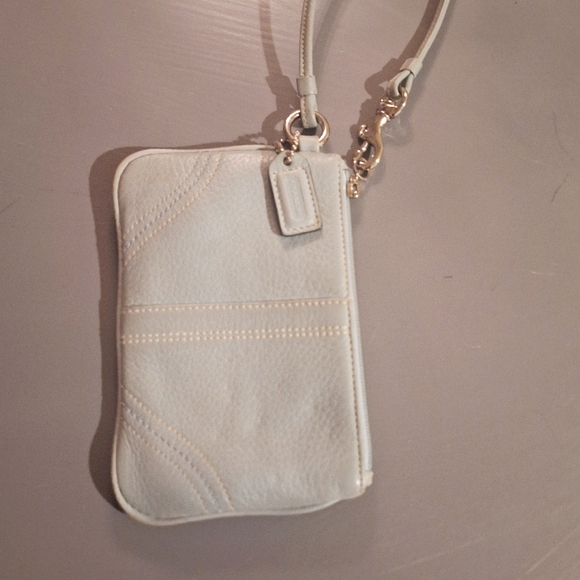 Coach White Leather Wristlet - Picture 5 of 9
